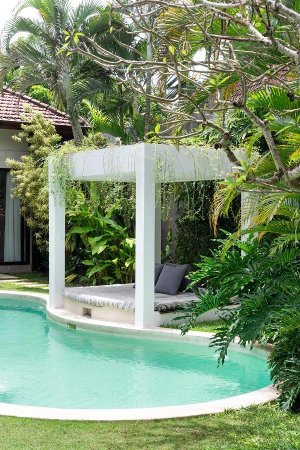 Villa Alice By Villa Finder Seminyak Eksteriør bilde